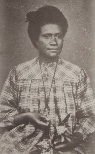 Kanedjo Vendegou (1848-1900), dite Hortense aire Durbéa-Kapumë.jpg