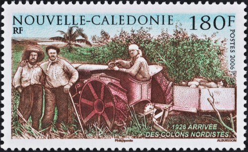 Nueva Caledonia, 2006; 80 años de la llegada de los colonos norteños. Sello diseñado y grabado por Pierre Albuisson. Impresión en calcografía